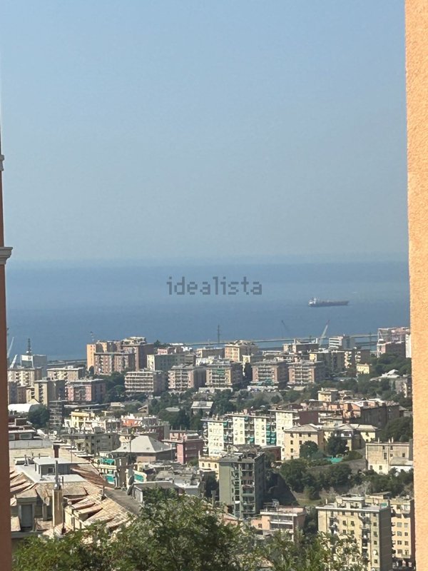 appartamento in vendita a Genova in zona Oregina