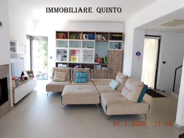 casa indipendente in vendita a Genova