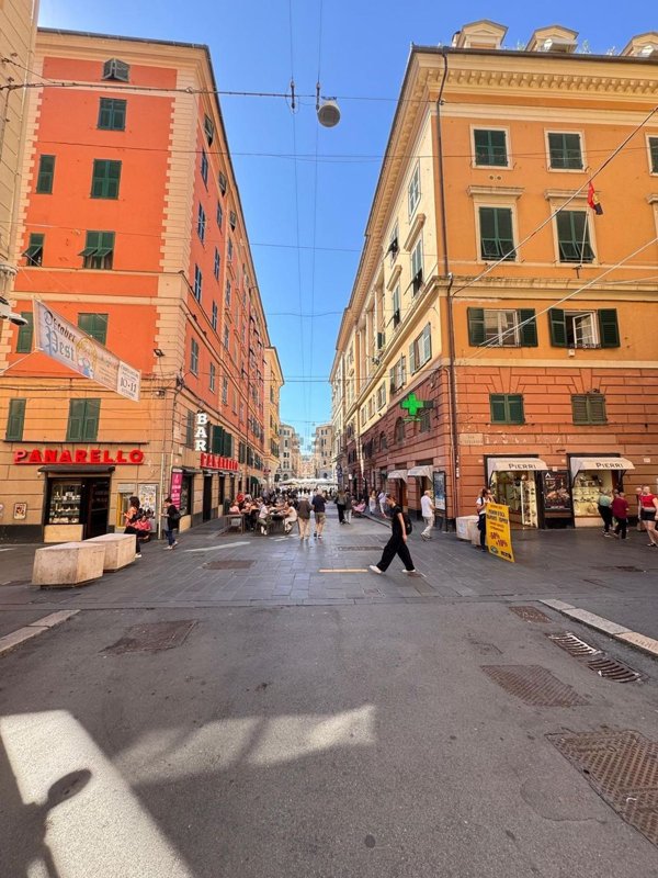 appartamento in vendita a Genova in zona San Vincenzo