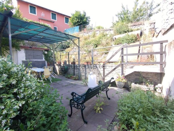 casa indipendente in vendita a Genova in zona Bolzaneto