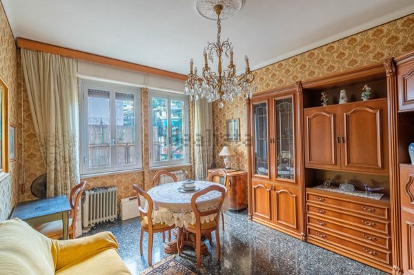 appartamento in vendita a Genova in zona Castelletto