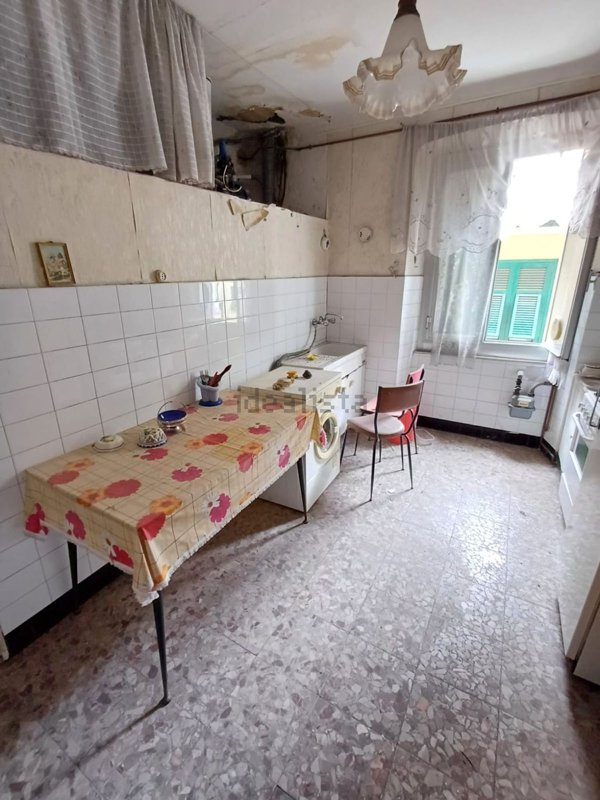 appartamento in vendita a Genova in zona Sampierdarena