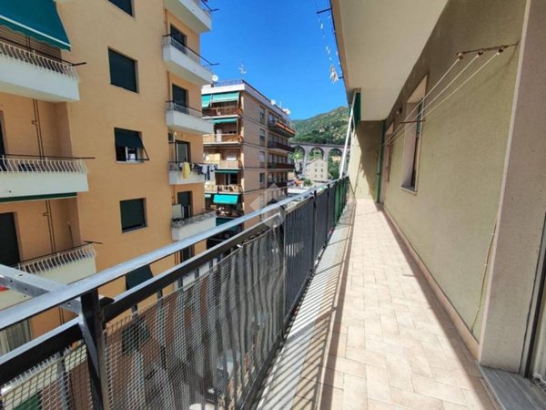 appartamento in vendita a Genova in zona Sestri Ponente