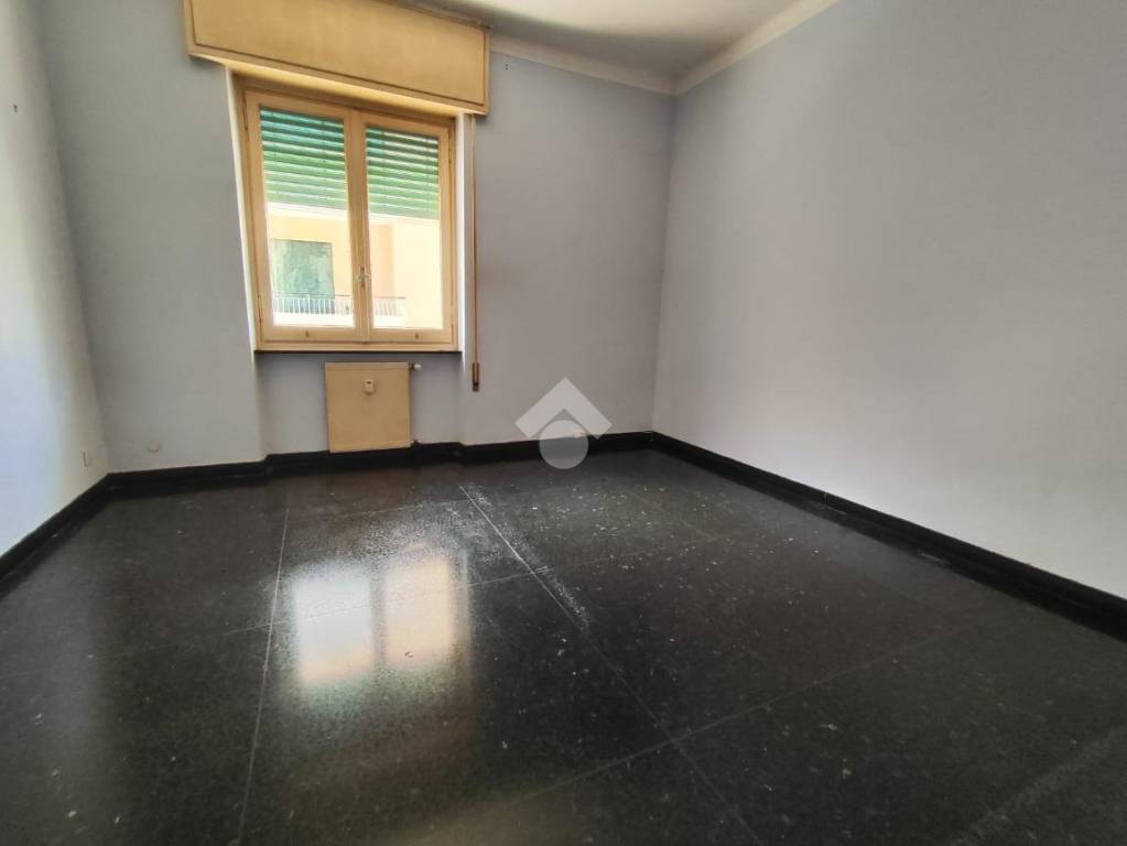 appartamento in vendita a Genova in zona Sestri Ponente