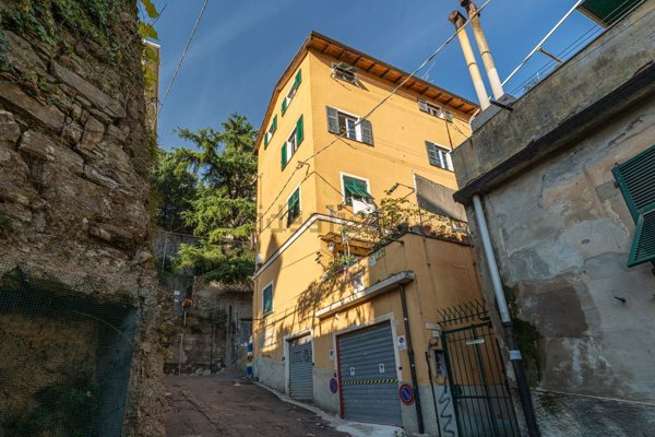 appartamento in vendita a Genova in zona Marassi