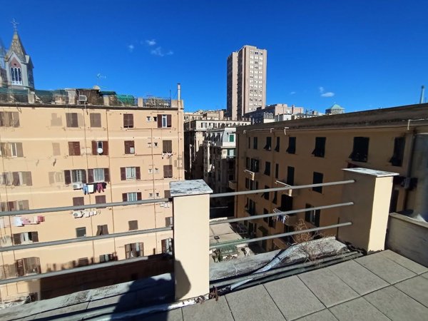 appartamento in vendita a Genova in zona Sampierdarena