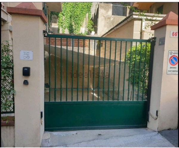 appartamento in vendita a Genova in zona Sestri Ponente