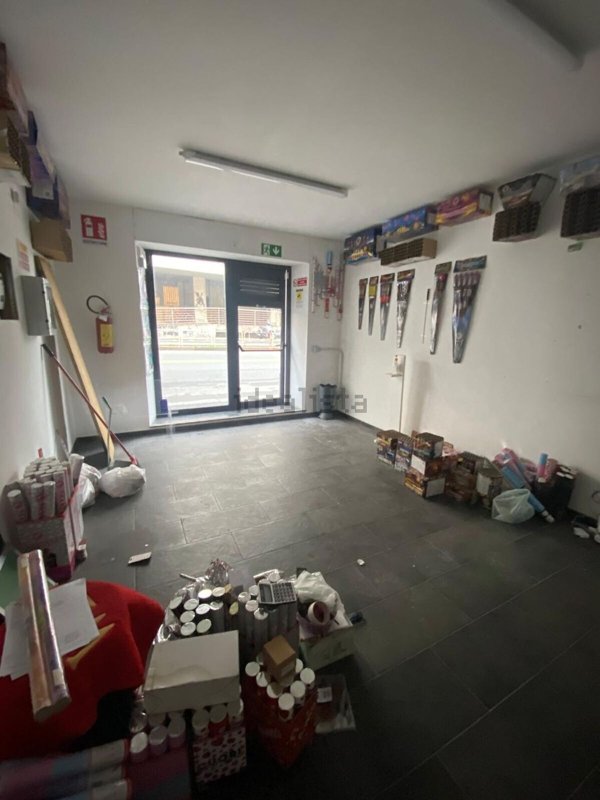 ufficio in vendita a Genova in zona Marassi