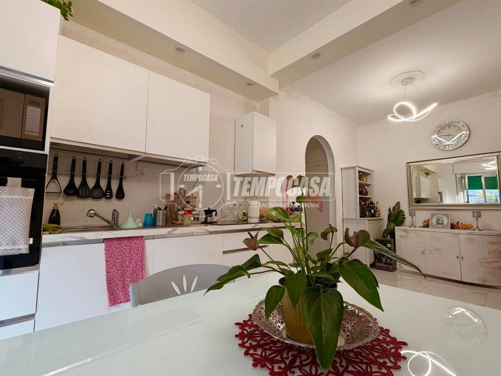 appartamento in vendita a Genova in zona San Benigno