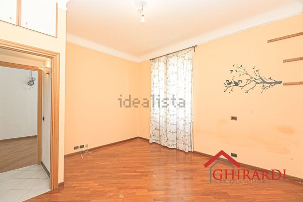 appartamento in vendita a Genova in zona Sestri Ponente