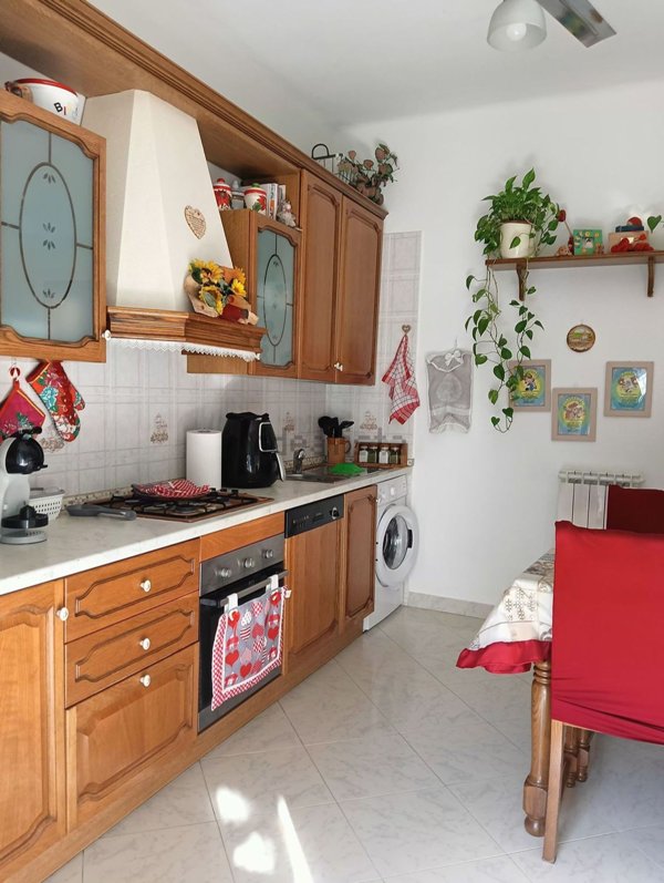 appartamento in vendita a Genova in zona Molassana