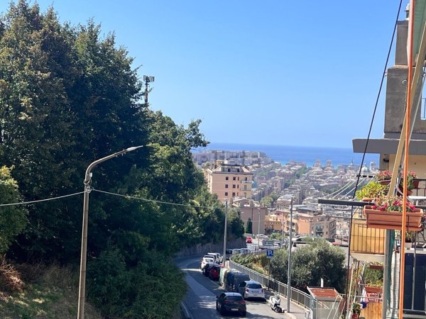 appartamento in vendita a Genova in zona Marassi