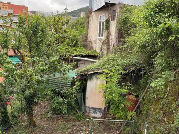 appartamento in vendita a Genova in zona Rivarolo