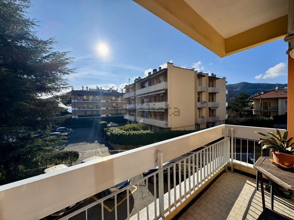 appartamento in vendita a Genova in zona Molassana