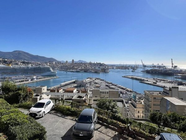 appartamento in vendita a Genova in zona DiNegro