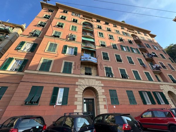 appartamento in vendita a Genova in zona Sampierdarena