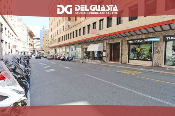 ufficio in vendita a Genova in zona Centro Storico