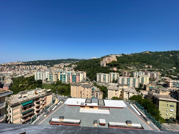 appartamento in vendita a Genova in zona Quezzi