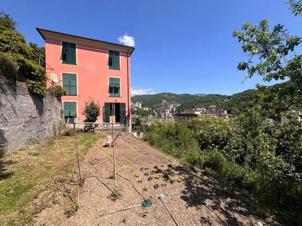 appartamento in vendita a Genova in zona Marassi