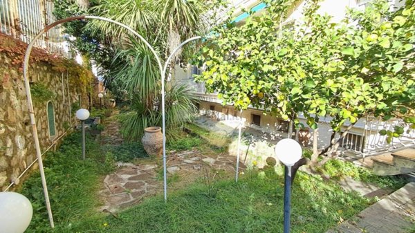 appartamento in vendita a Genova in zona Albaro