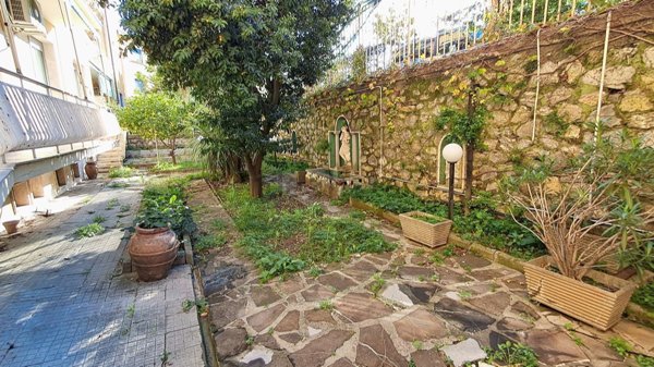 appartamento in vendita a Genova in zona Albaro