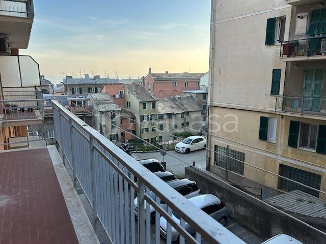 appartamento in vendita a Genova in zona Voltri