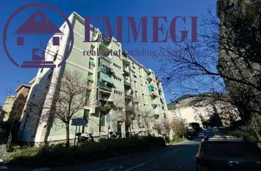 appartamento in vendita a Genova in zona Sestri Ponente