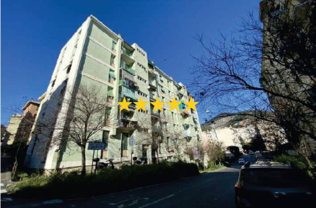appartamento in vendita a Genova in zona Sestri Ponente