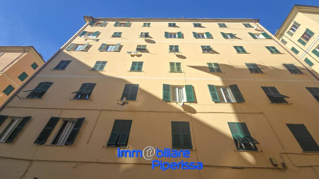 appartamento in vendita a Genova in zona DiNegro