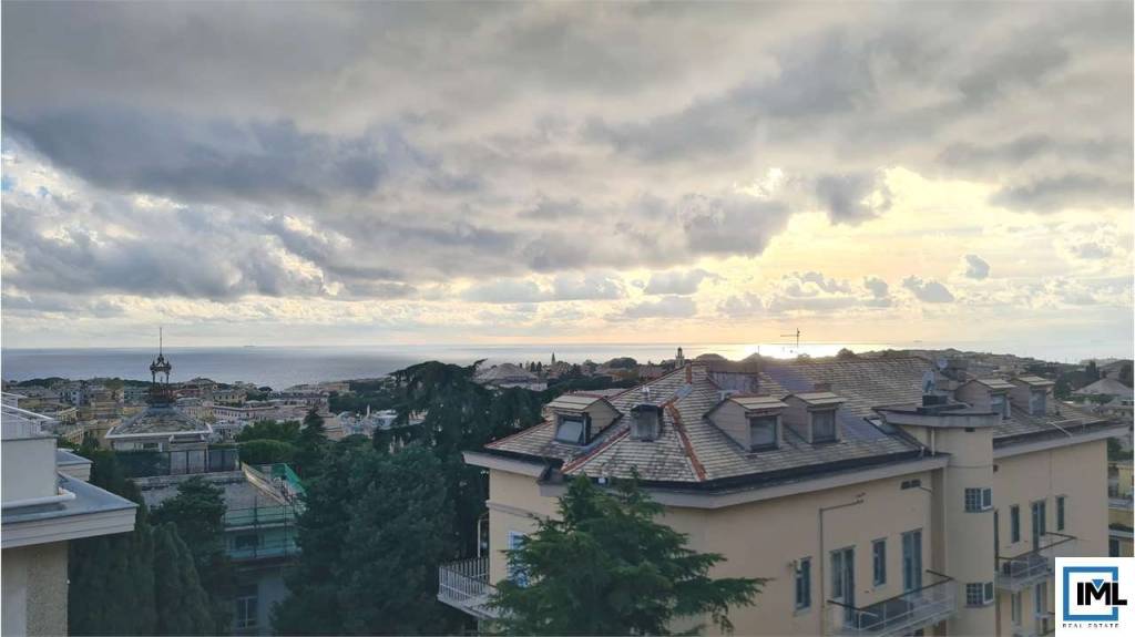 appartamento in vendita a Genova in zona Albaro