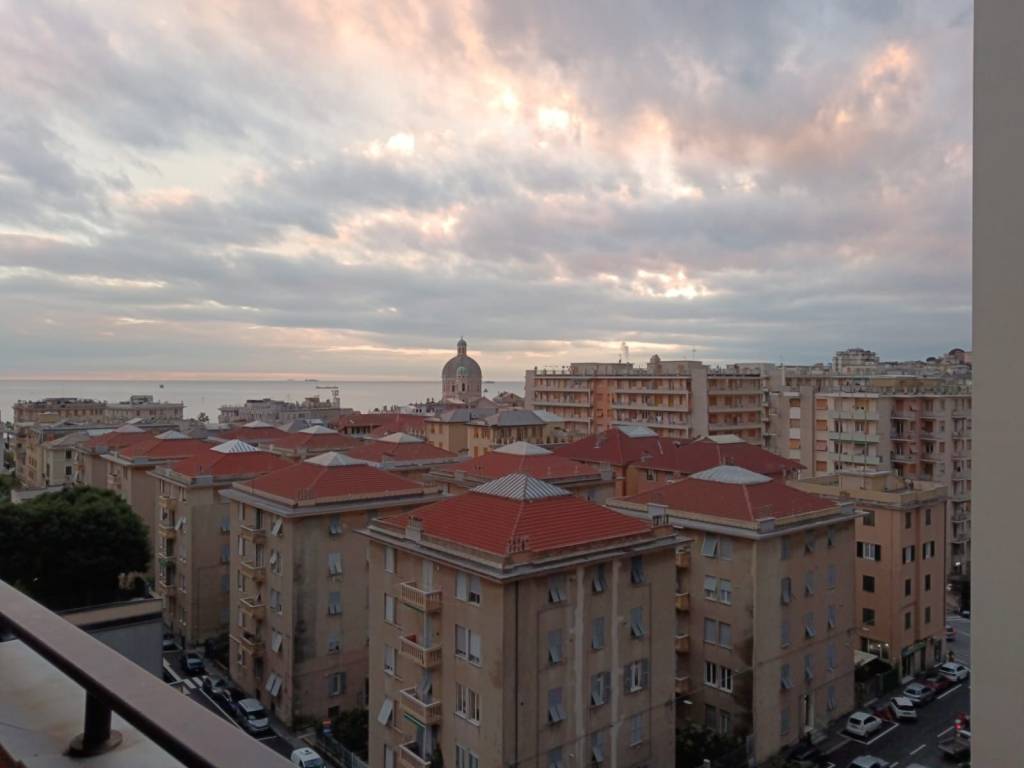 appartamento in vendita a Genova in zona Pegli