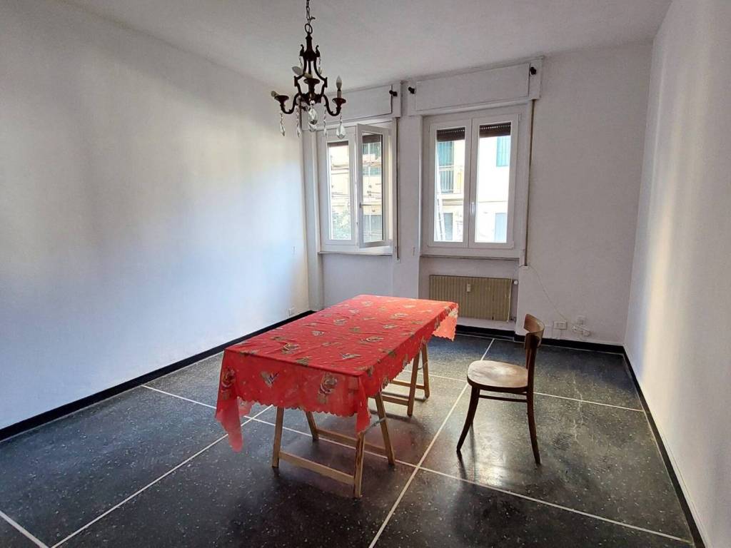 appartamento in vendita a Genova in zona Marassi