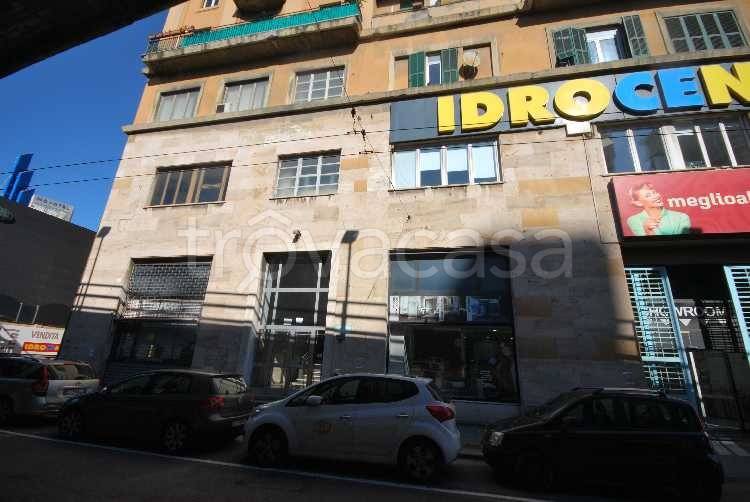 appartamento in vendita a Genova in zona Sampierdarena