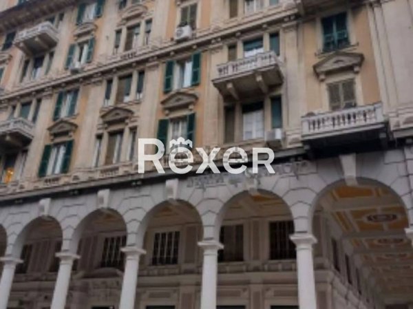 ufficio in vendita a Genova in zona Sampierdarena