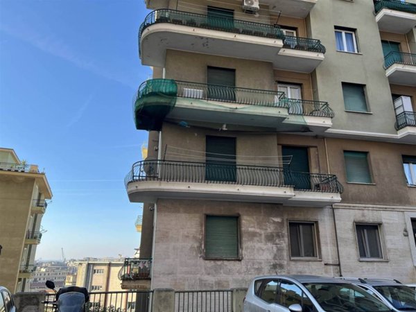 appartamento in vendita a Genova in zona Sampierdarena