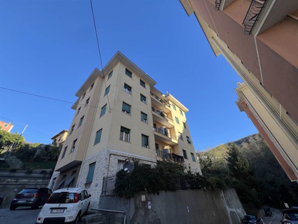 appartamento in vendita a Genova in zona Certosa