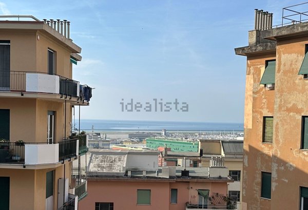 appartamento in vendita a Genova in zona Sestri Ponente