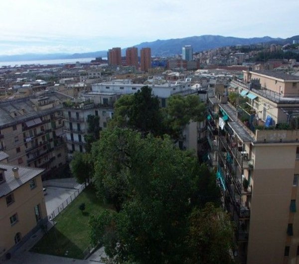 appartamento in vendita a Genova in zona Sampierdarena