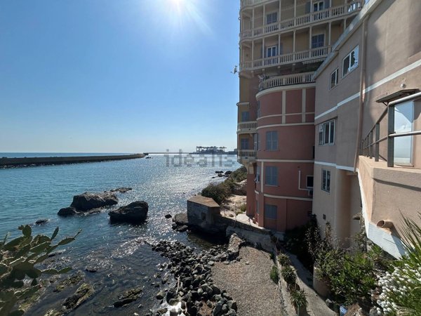 appartamento in vendita a Genova in zona Pegli