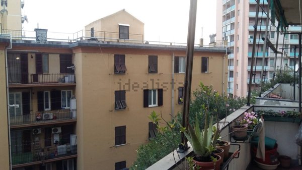 appartamento in vendita a Genova in zona Sampierdarena