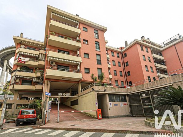 appartamento in vendita a Genova in zona Sampierdarena