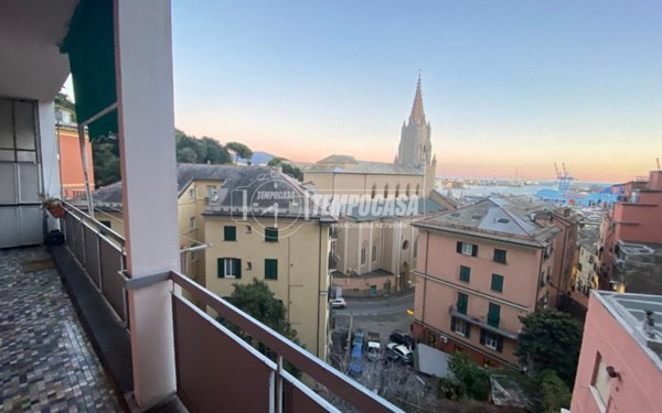 appartamento in vendita a Genova in zona DiNegro