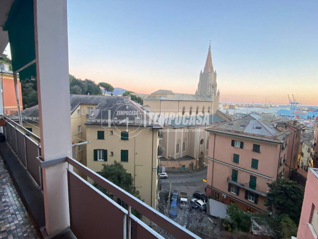 appartamento in vendita a Genova in zona DiNegro