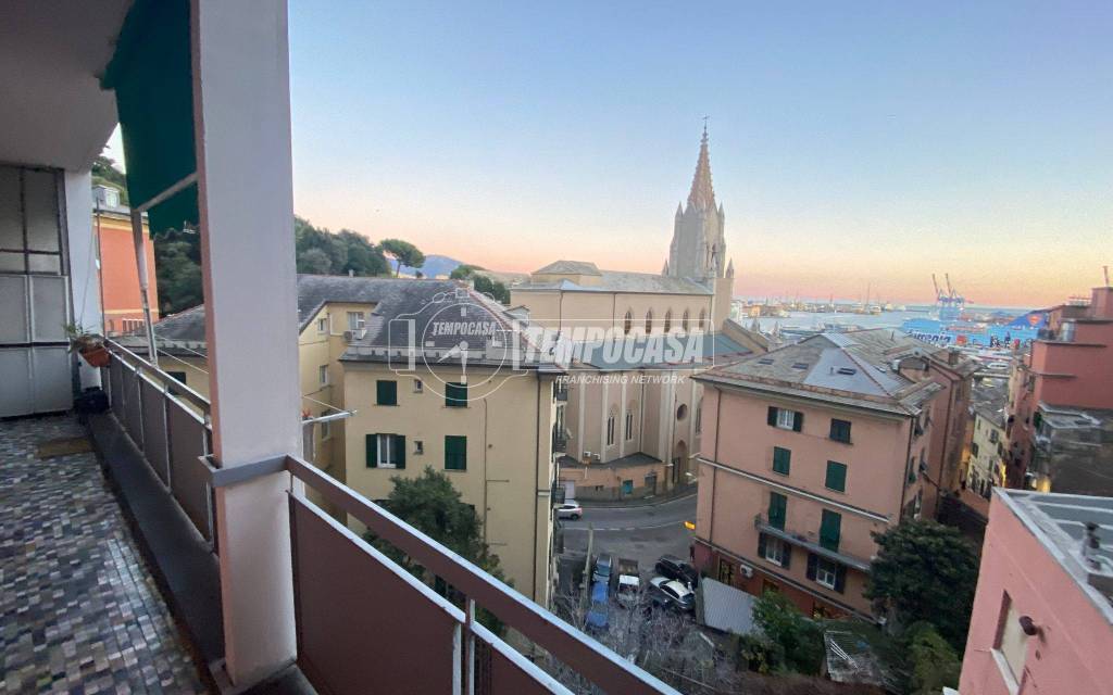 appartamento in vendita a Genova in zona DiNegro