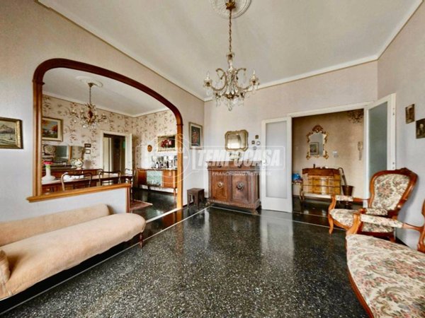 appartamento in vendita a Genova in zona Sestri Ponente
