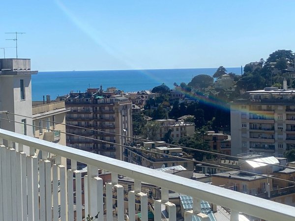 appartamento in vendita a Genova in zona Pegli