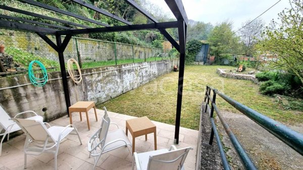 appartamento in vendita a Genova in zona Rivarolo