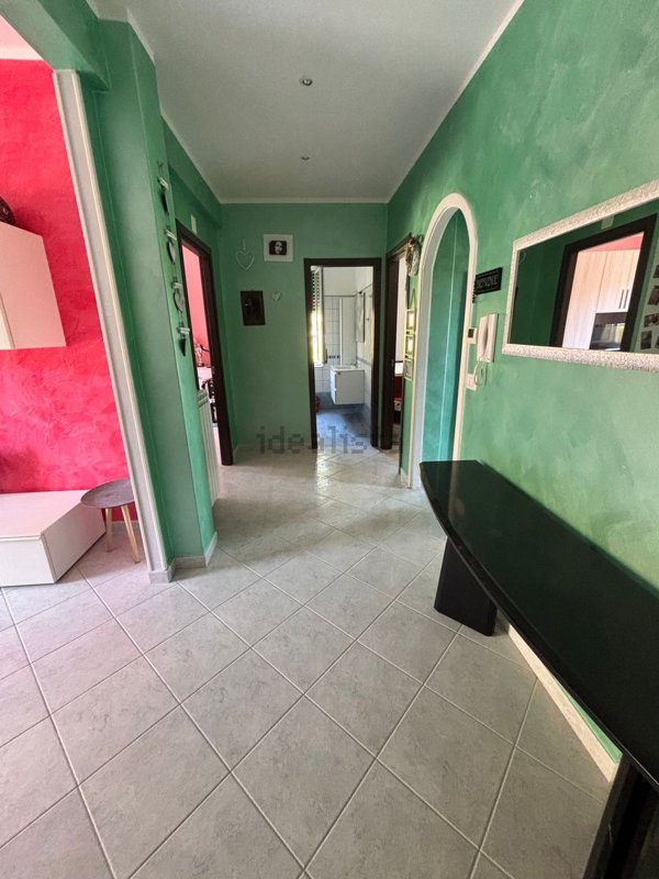 appartamento in vendita a Genova in zona Molassana