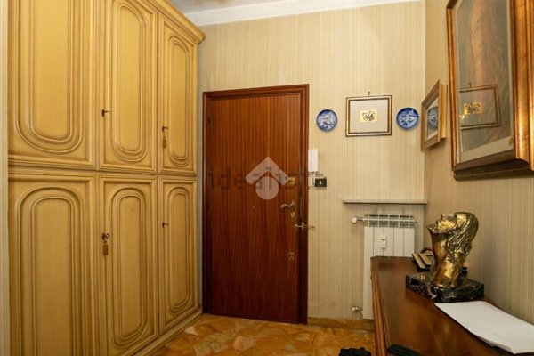 appartamento in vendita a Genova in zona Castelletto