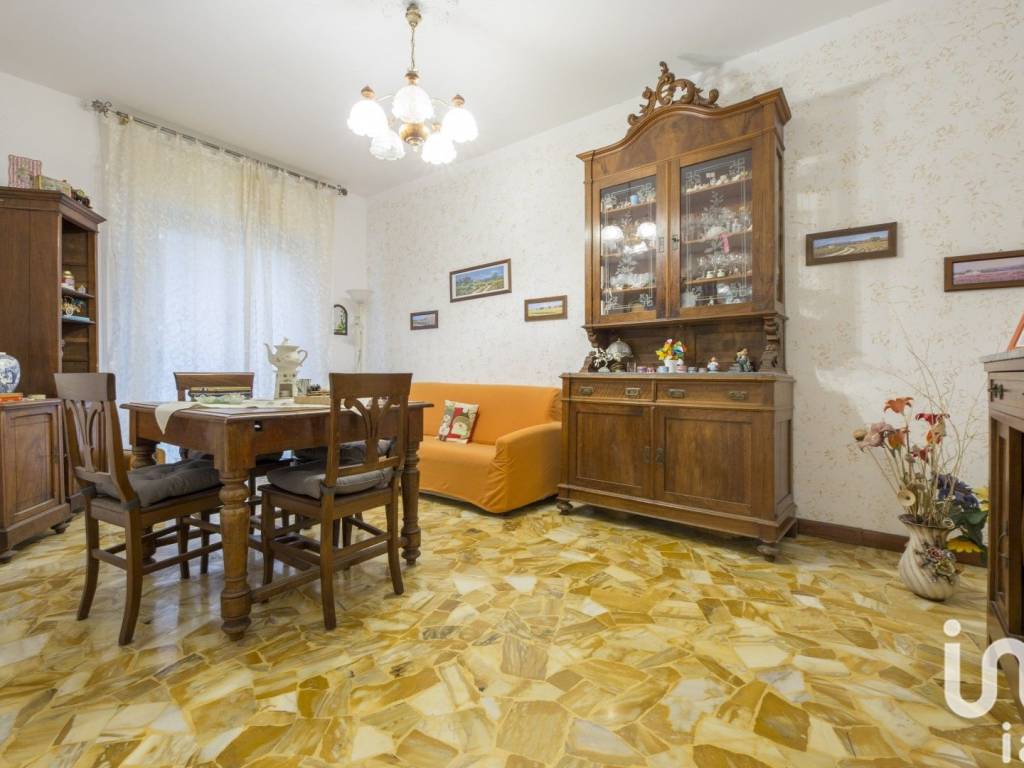 appartamento in vendita a Genova in zona Quezzi